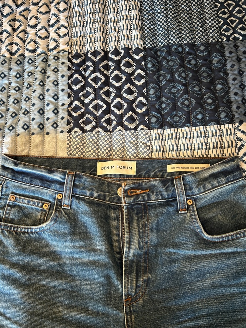 Denim Forum women’s 90’s relaxed mid rise Washed Blue Jeans